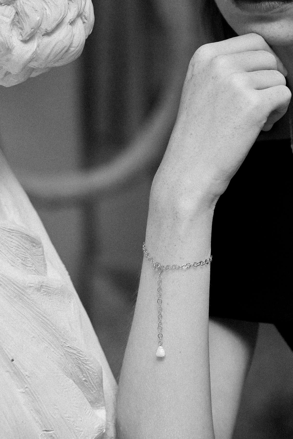 Mini Chain Pearl Bracelet - Silver AR.M ANNA ROSA MOSCHOUTI