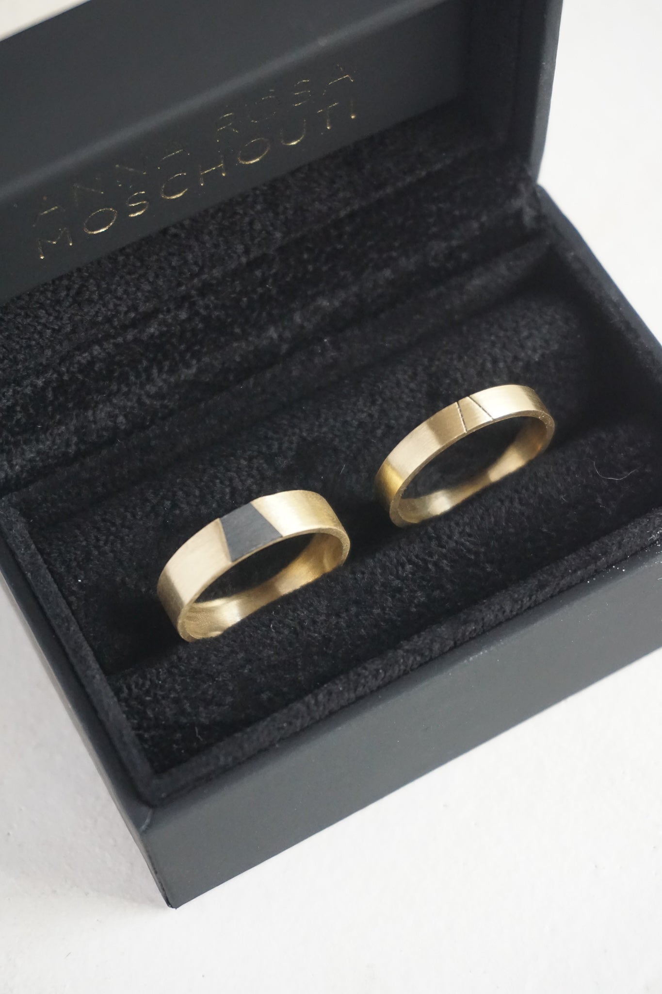 A Guide to Wedding Rings for Same-Sex Couples