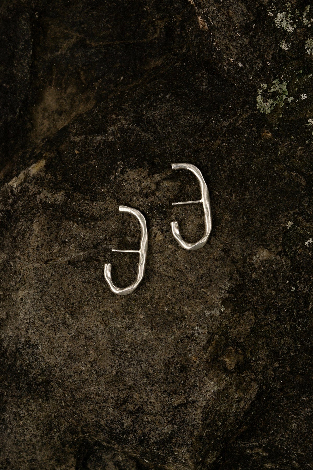 Orla Suspender Earrings - Silver AR.M ANNA ROSA MOSCHOUTI