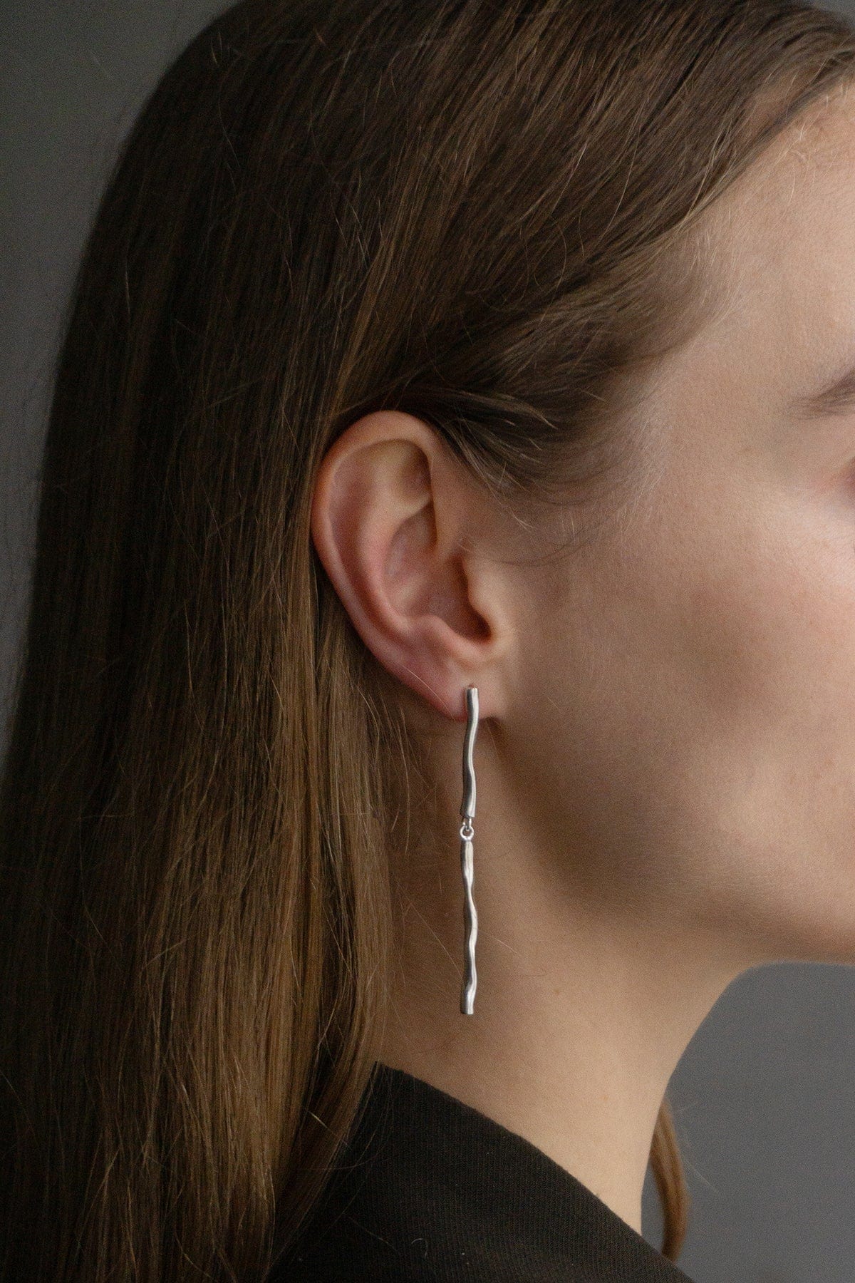 Stria Long Earrings - Silver AR.M ANNA ROSA MOSCHOUTI