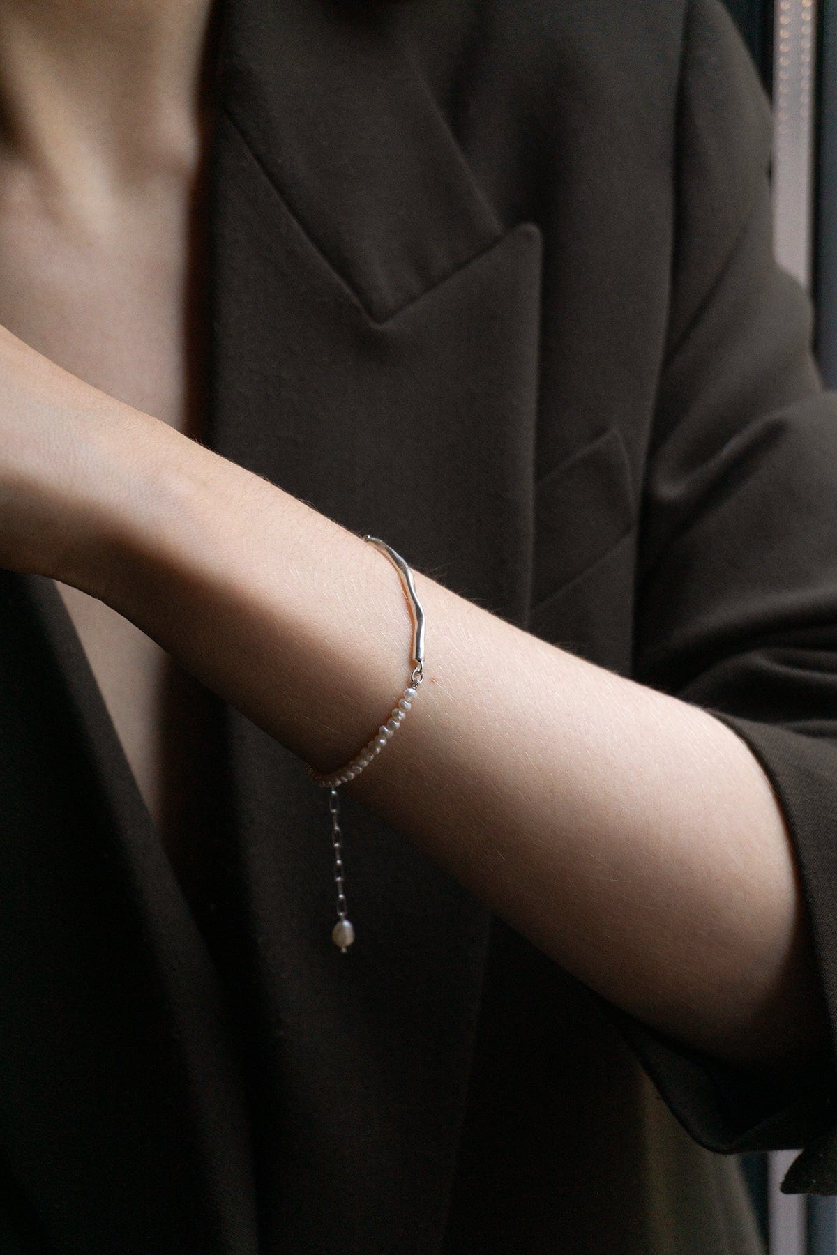 Stria Pearl Bracelet - Silver AR.M ANNA ROSA MOSCHOUTI