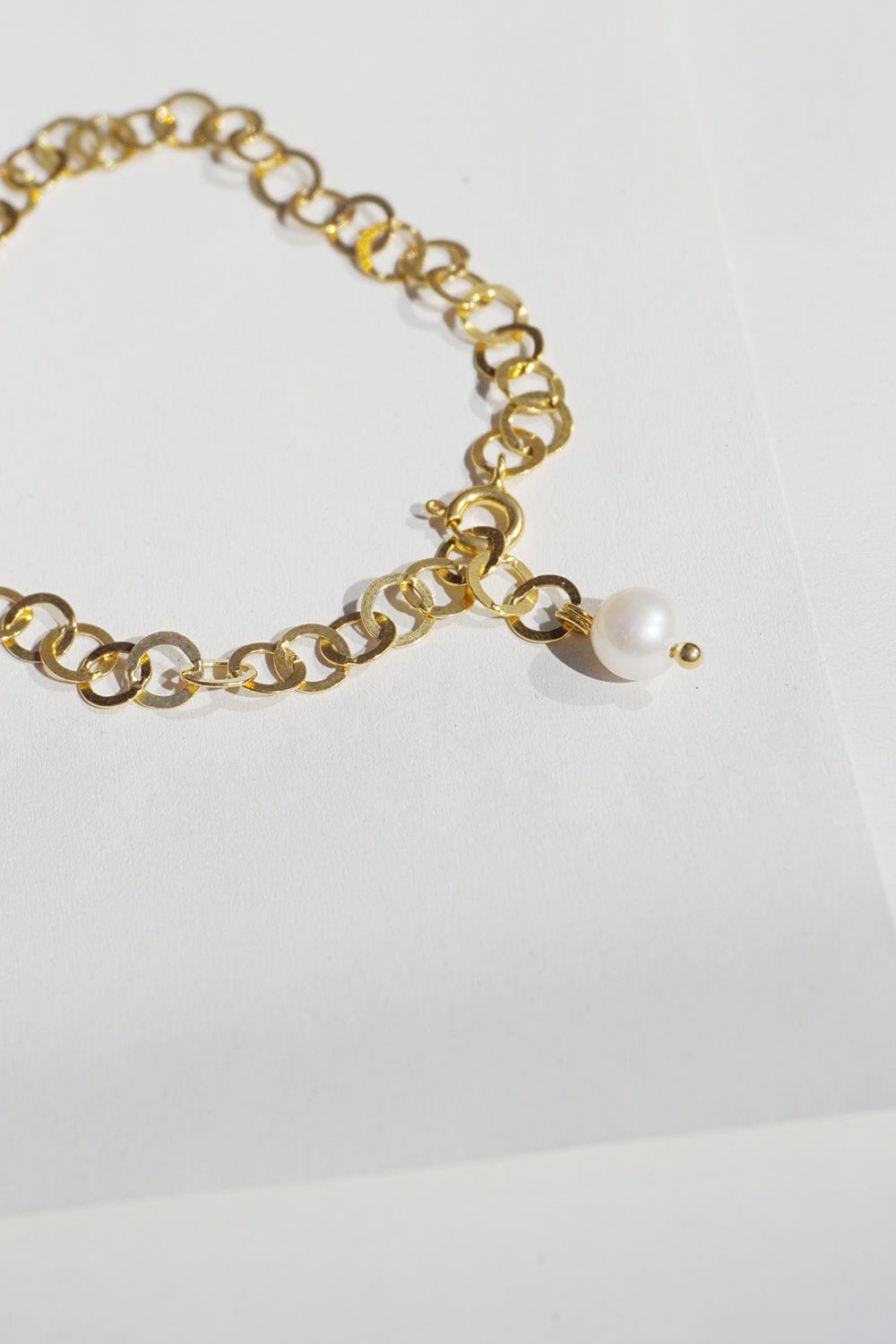 Chain Pearl Bracelet - Gold Plated AR.M ANNA ROSA MOSCHOUTI