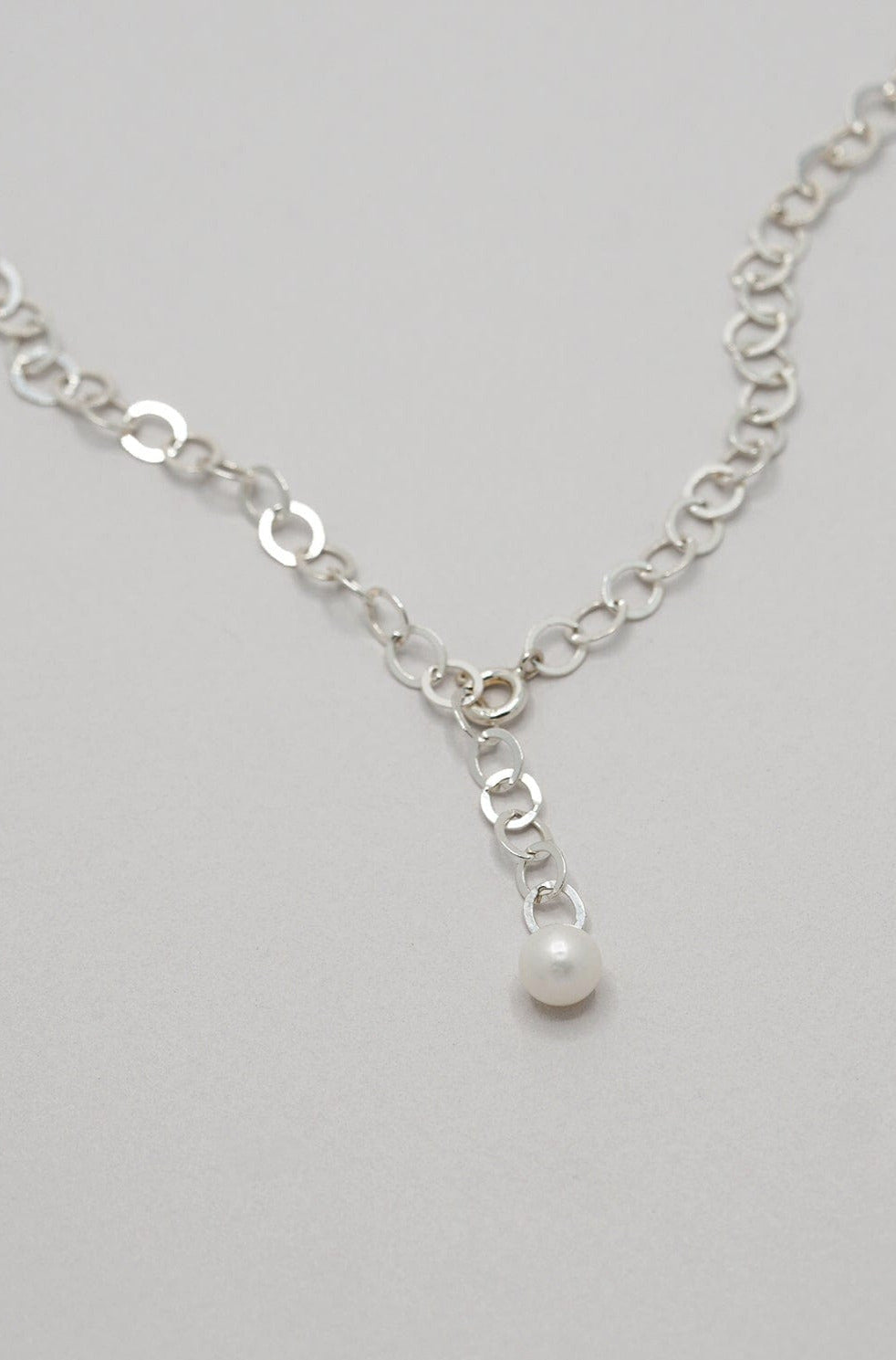Chain Pearl Necklace - Silver AR.M ANNA ROSA MOSCHOUTI