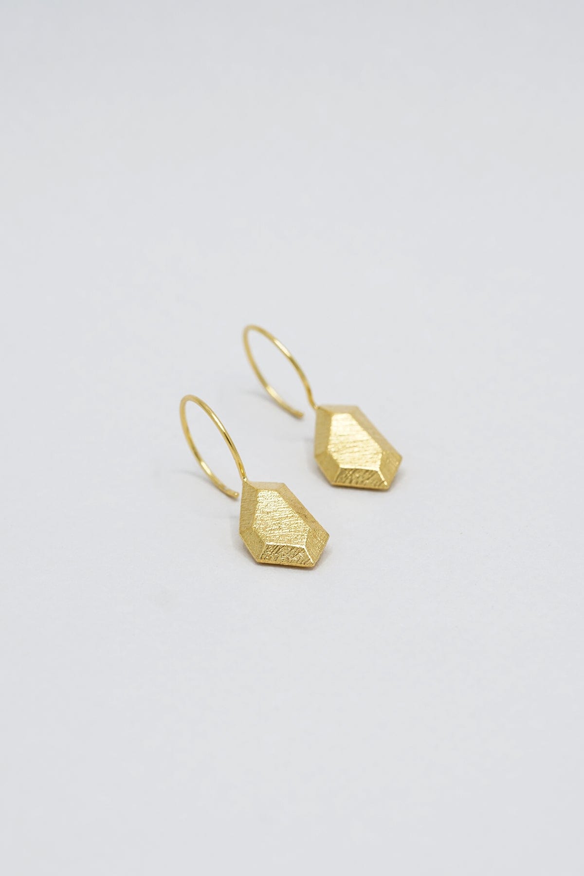 Crystalline Wire Hoops - Gold Plated AR.M ANNA ROSA MOSCHOUTI