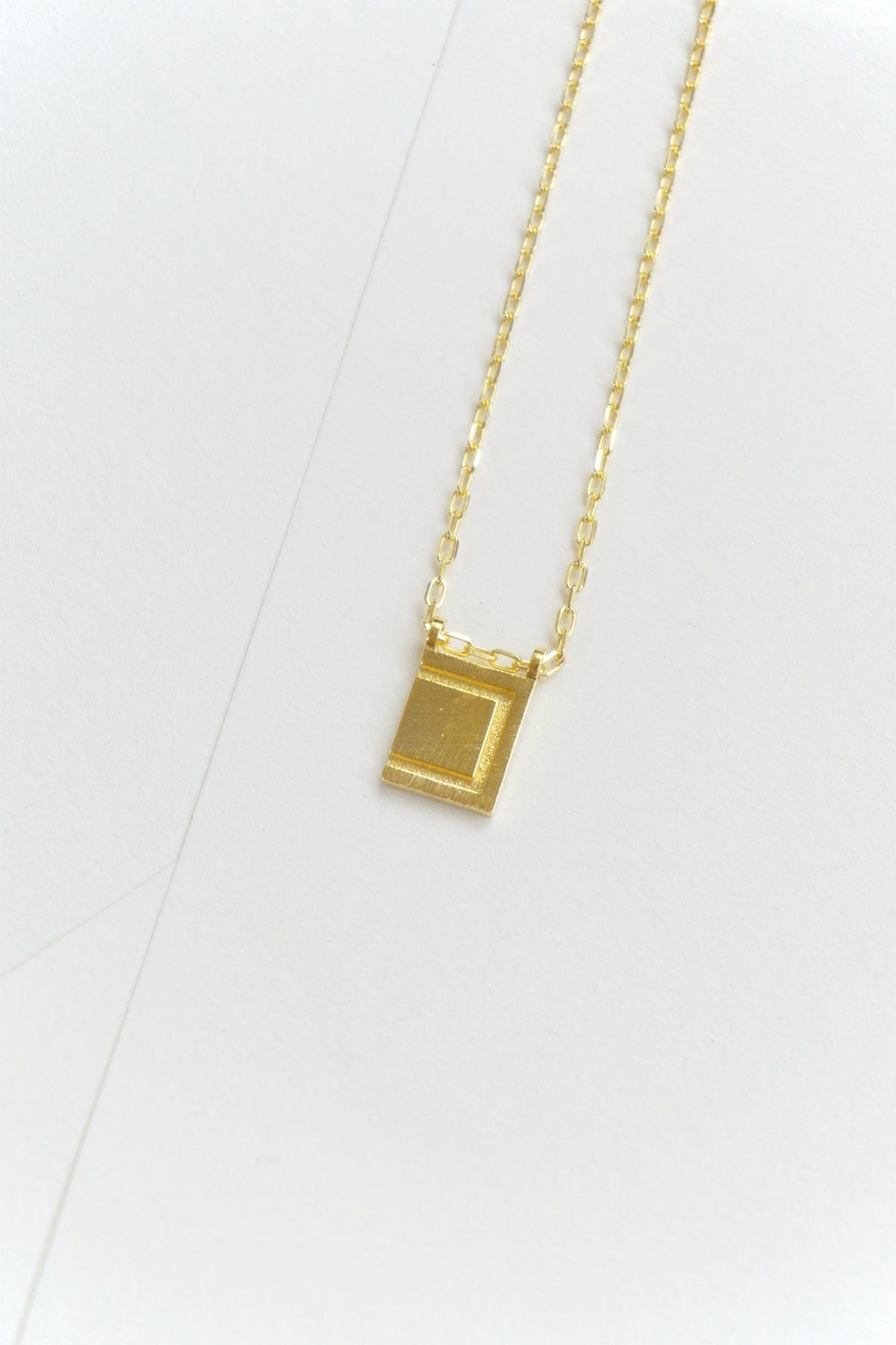 Initial Necklace - Gold Plated Gold / D AR.M ANNA ROSA MOSCHOUTI