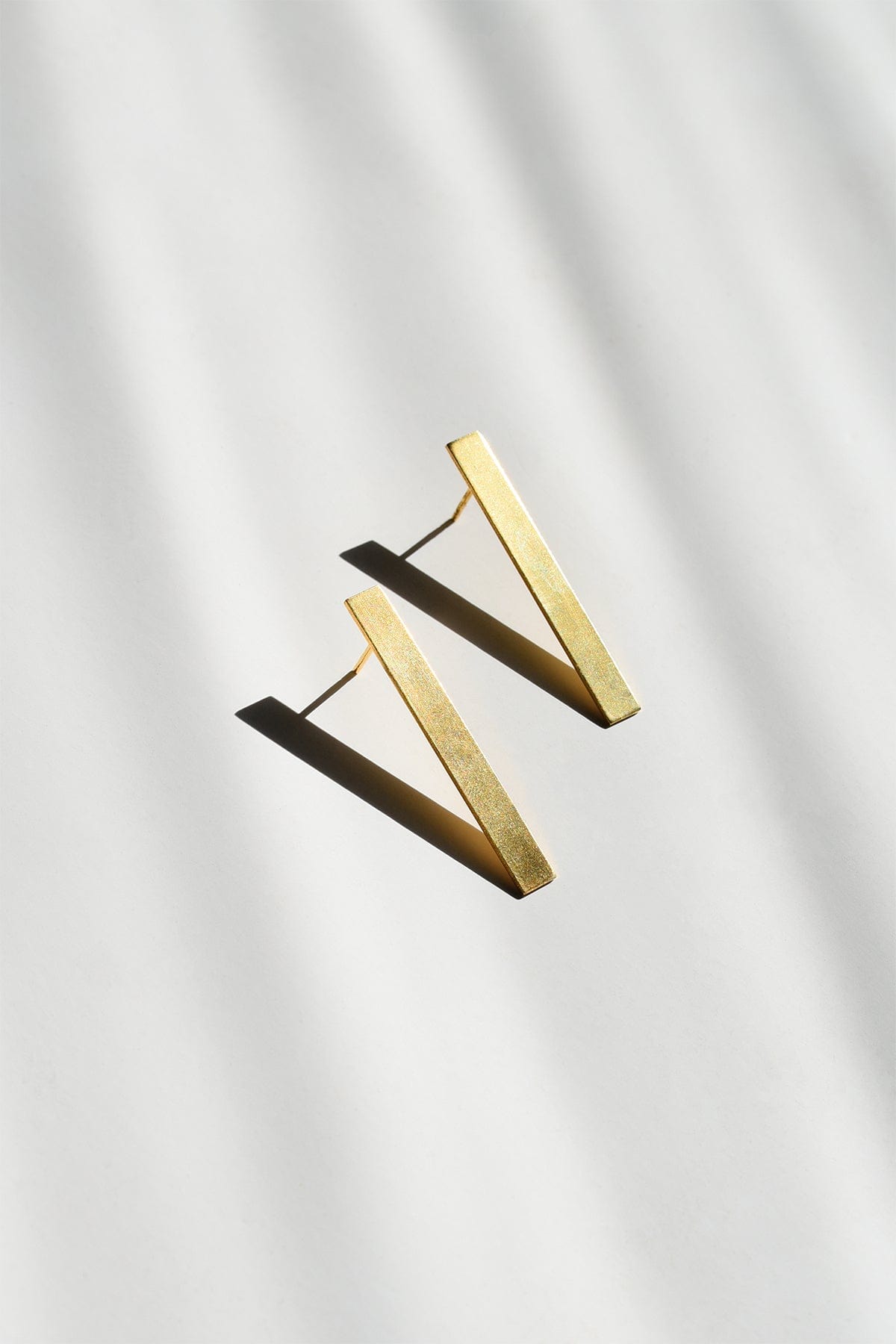 Line Earrings - Gold Plated AR.M ANNA ROSA MOSCHOUTI