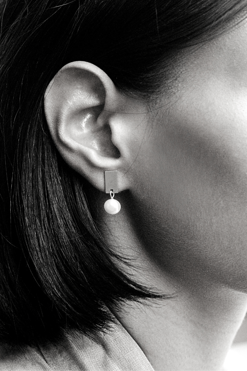 Mini Pearl Earrings - Silver AR.M ANNA ROSA MOSCHOUTI