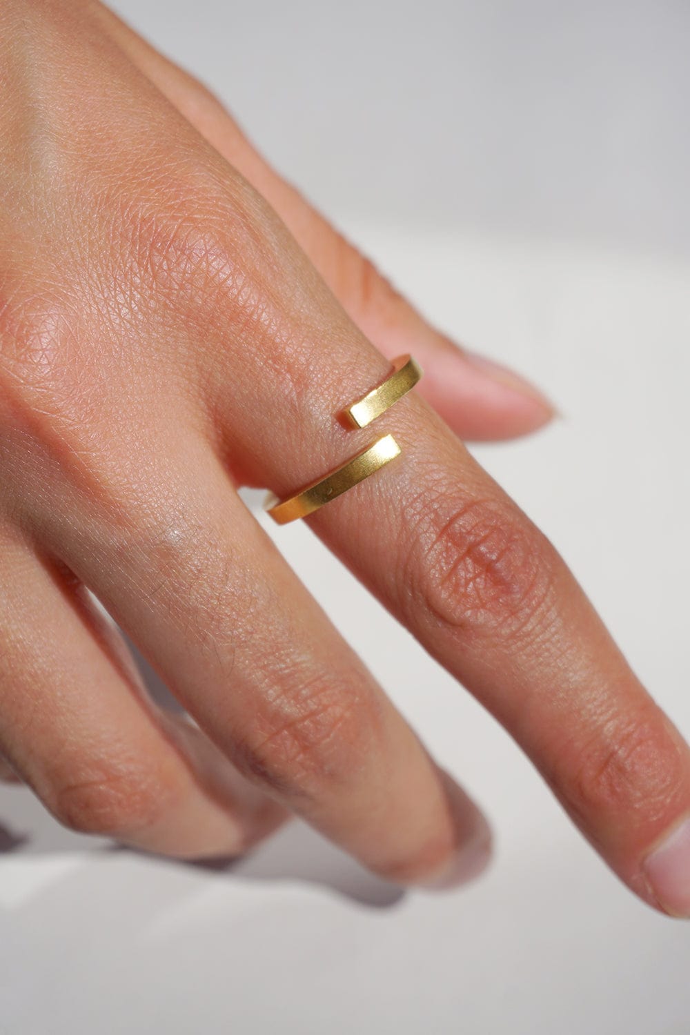 Minimal Open Ring - Gold Plated AR.M ANNA ROSA MOSCHOUTI